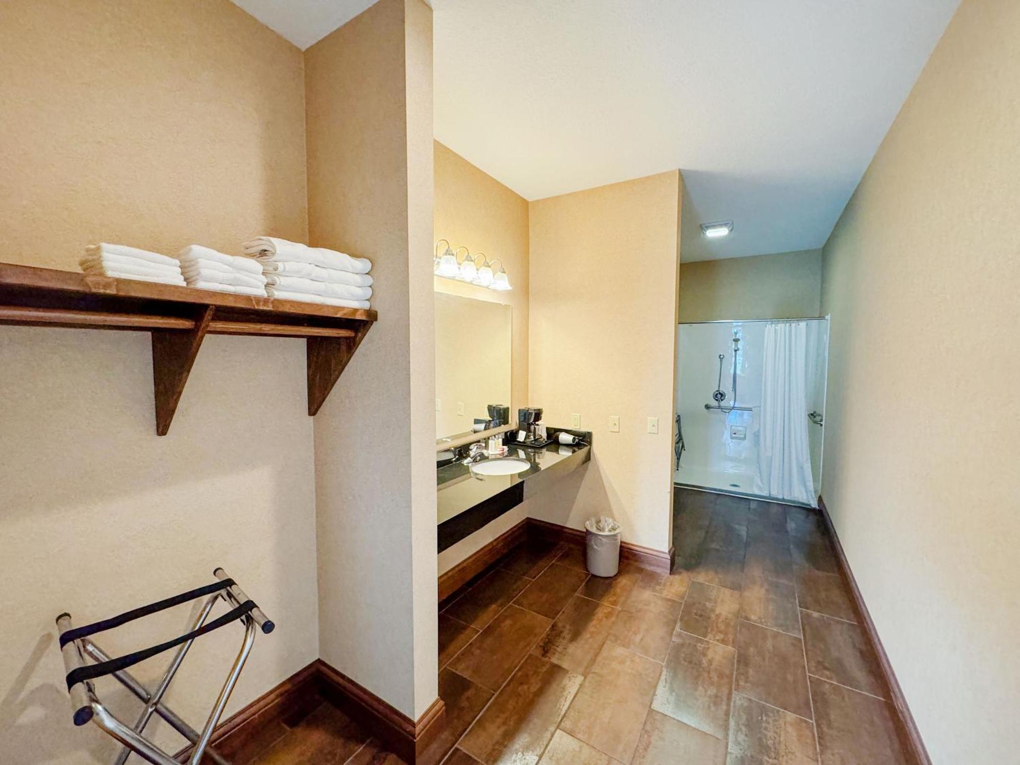 Days Inn By Wyndham Mackinaw City - Lakeview מראה חיצוני תמונה